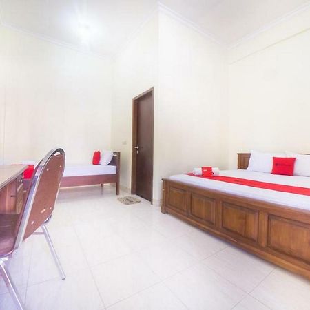 Reddoorz Near Nusa Cendana University Kupang  Exterior photo